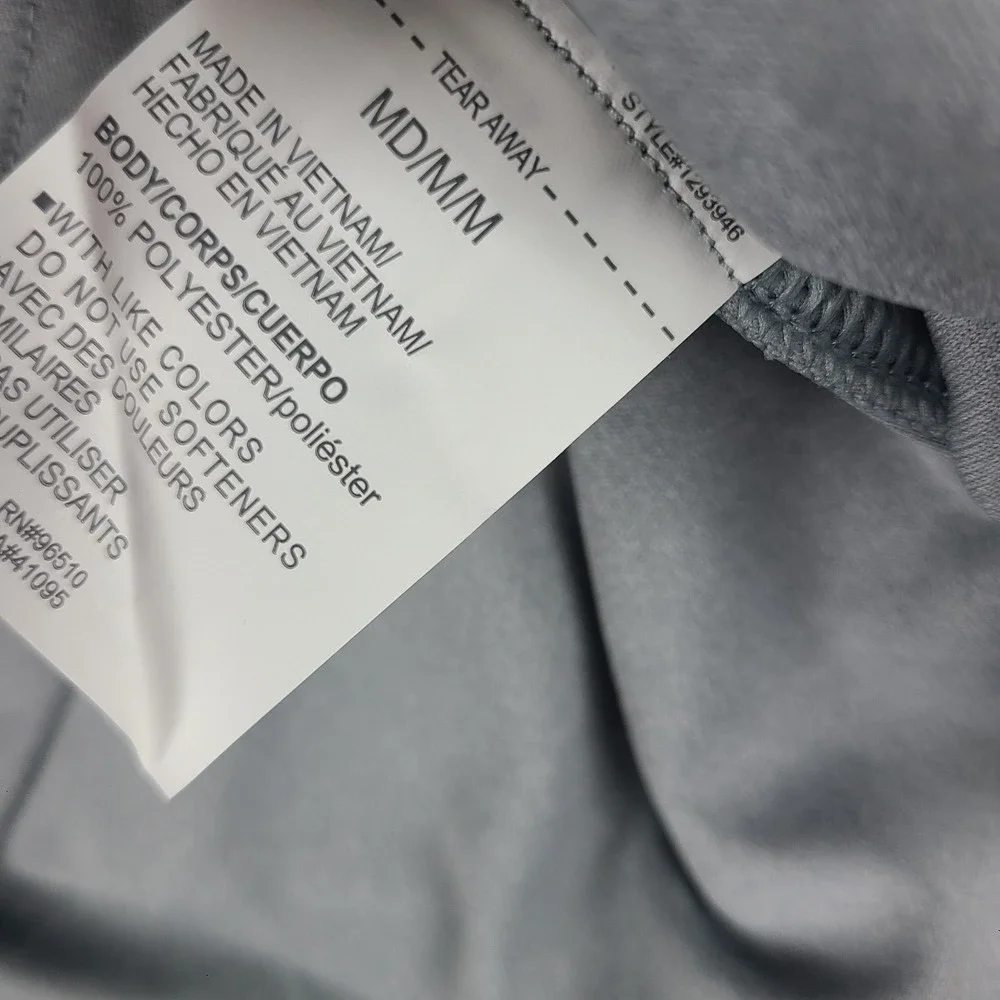 Under Armour Sweater Mens Medium Gray‎ Loose Heatgear Performance Tech Golf